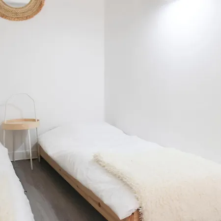 An Ideal Pied-a-terre At The Gateway To Paris