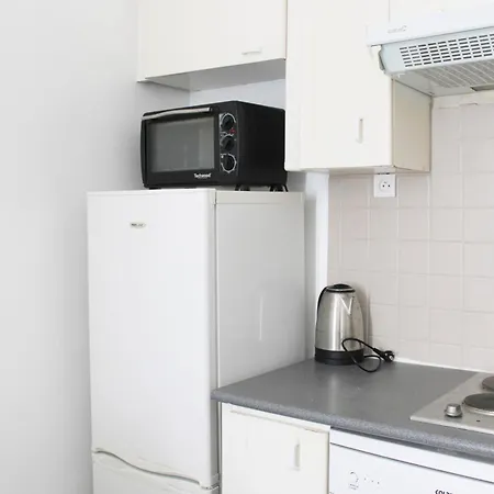 Apartman An Ideal Pied-a-terre At The Gateway To Paris