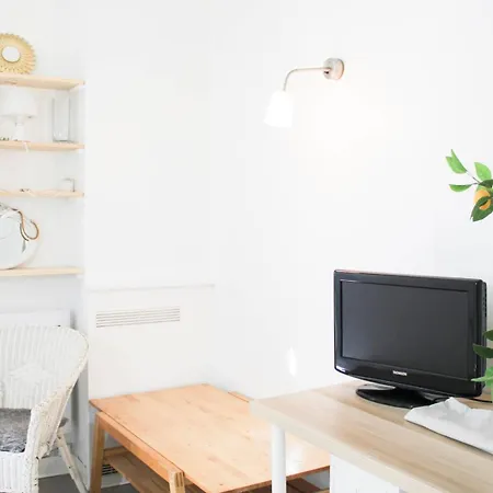Apartman An Ideal Pied-a-terre At The Gateway To Paris *