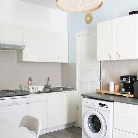 An Ideal Pied-a-terre At The Gateway To Paris Appartement Arcueil