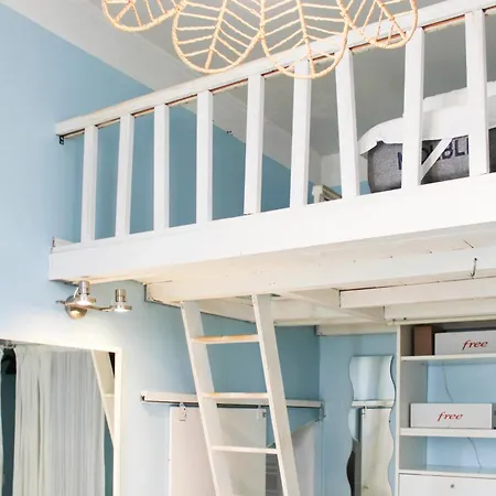 Appartement An Ideal Pied-a-terre At The Gateway To Paris *